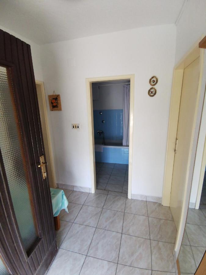 Room Dobrenka ฮวาร์ ภายนอก รูปภาพ