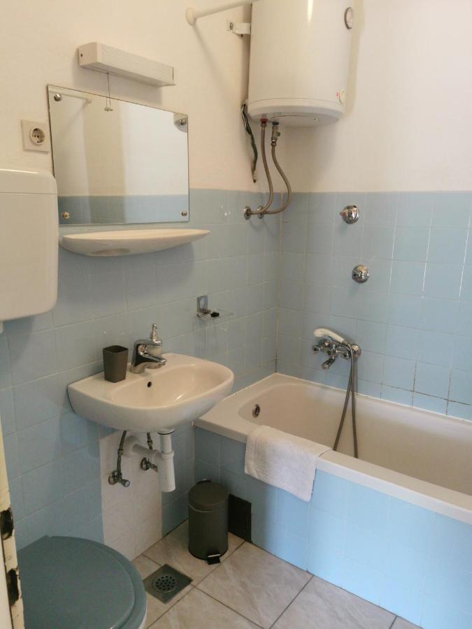 Room Dobrenka ฮวาร์ ภายนอก รูปภาพ